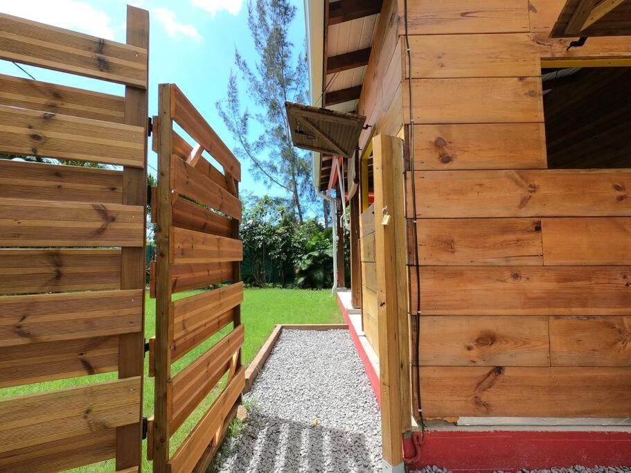 Yuka Lodge - Bungalow Prive Avec Jardin En Pleine Nature Sainte-Anne  Exteriör bild