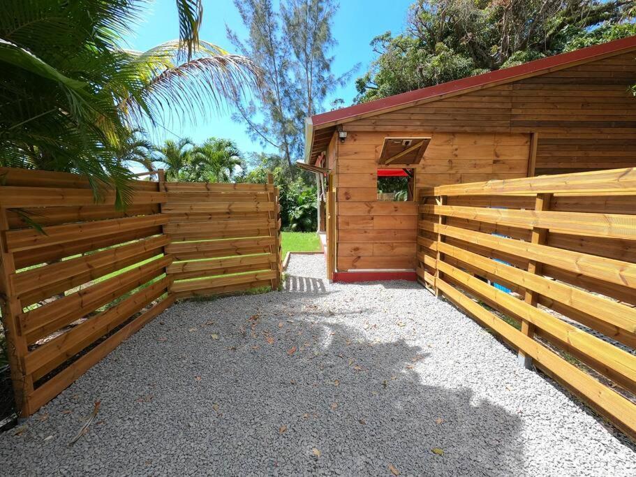 Yuka Lodge - Bungalow Prive Avec Jardin En Pleine Nature Sainte-Anne  Exteriör bild